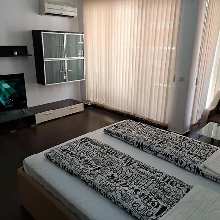 شقة студио 13 парус بوموري